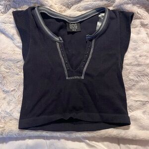 Urban out from under top